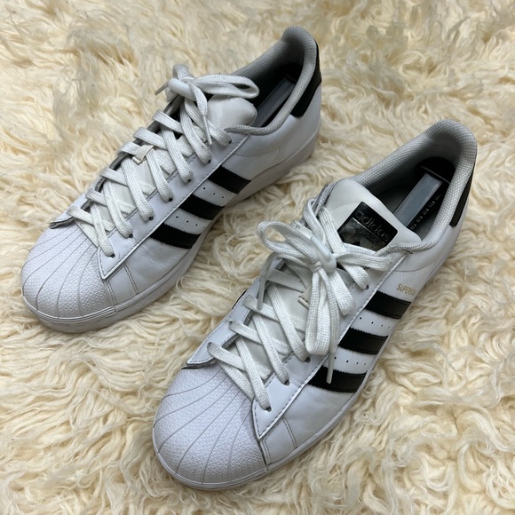 White Adidas Superstar Size 10.5 - Picture 8 of 9